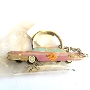 NWT Hard Rock Cafe Boston pink Cadillac car keychain key ring chain